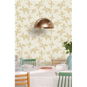 Wallpaper with beige flowers and stripes 2