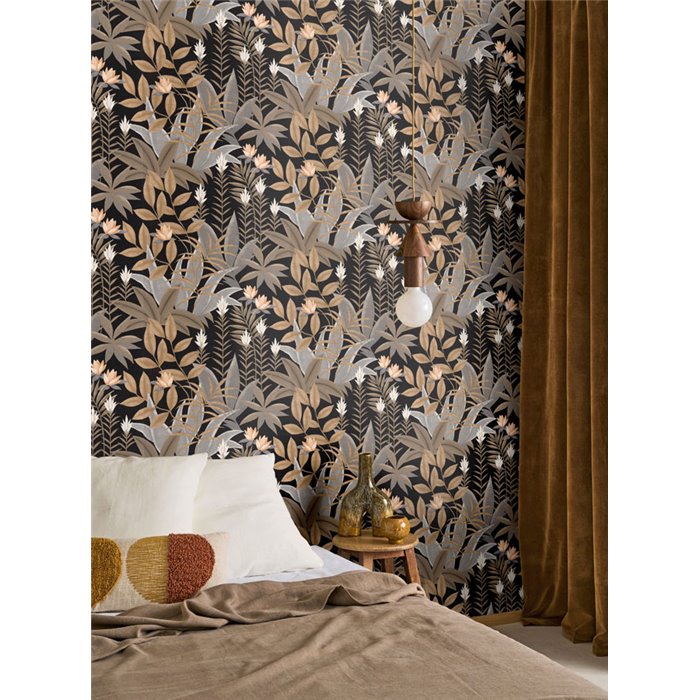 Tropical floral wallpaper on a black ground · Casadeco Canopée 202639559