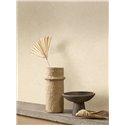 Subtle palm leaf wallpaper in beige · Casadeco Canopée 202661234