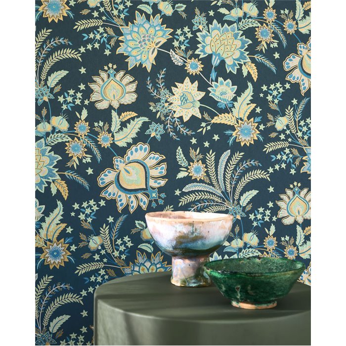 Papier peint indien à fleurs et lianes · Casadeco Maison de Famille 202687644