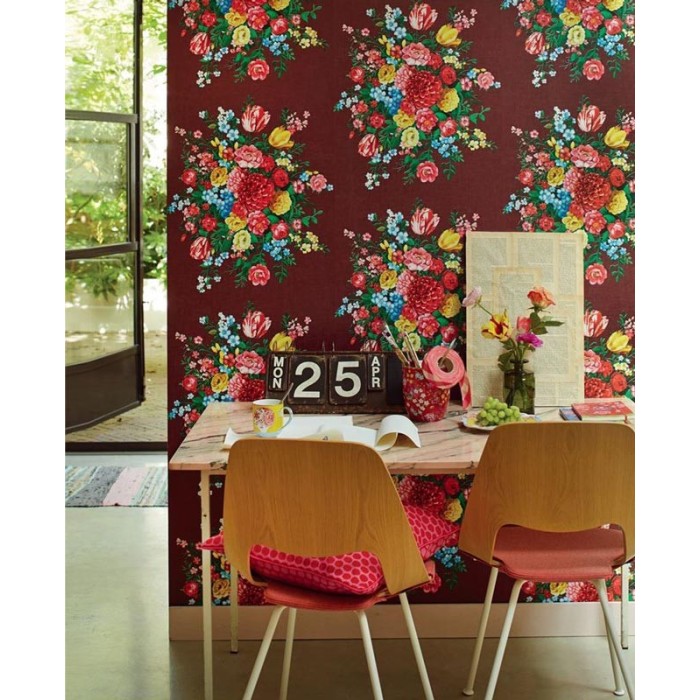 Pip Studio|Country flower wallpaper with burgundy background|Wallpaper