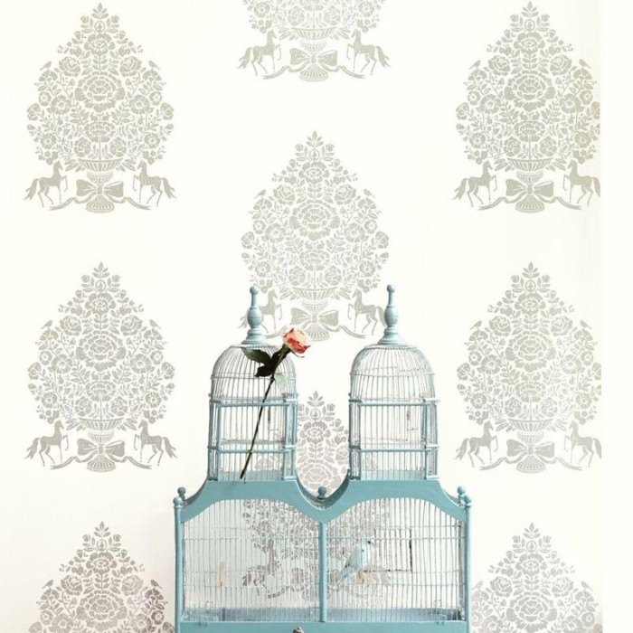 Pip Studio|White wallpaper with golden floral ornaments|Damask