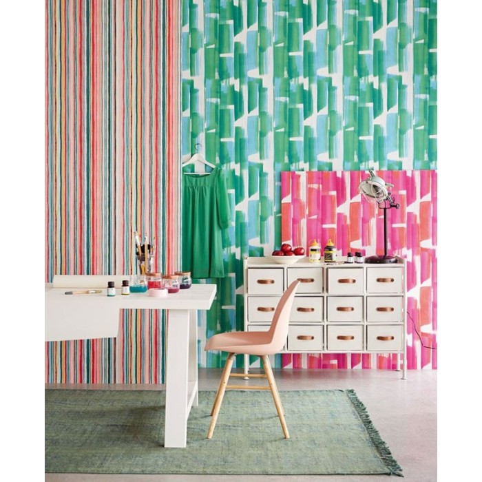 Eijffinger|Modern wallpaper with abstract green stripes|Abstract