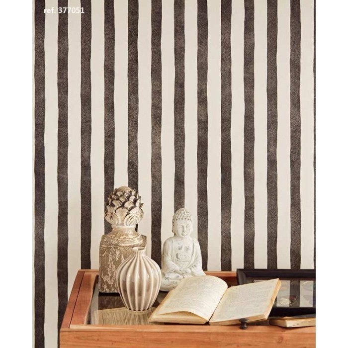 Eijffinger|Narrow beige and white striped wallpaper|Stripes