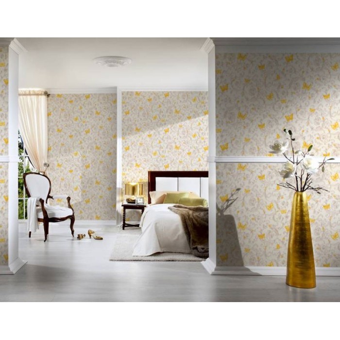 Versace|Elegant ornamental wallpaper with butterflies|Romantic