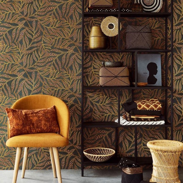 Eijffinger|Modern ethnic wallpaper with embossed leaves in shiny blue and black|Wallpaper