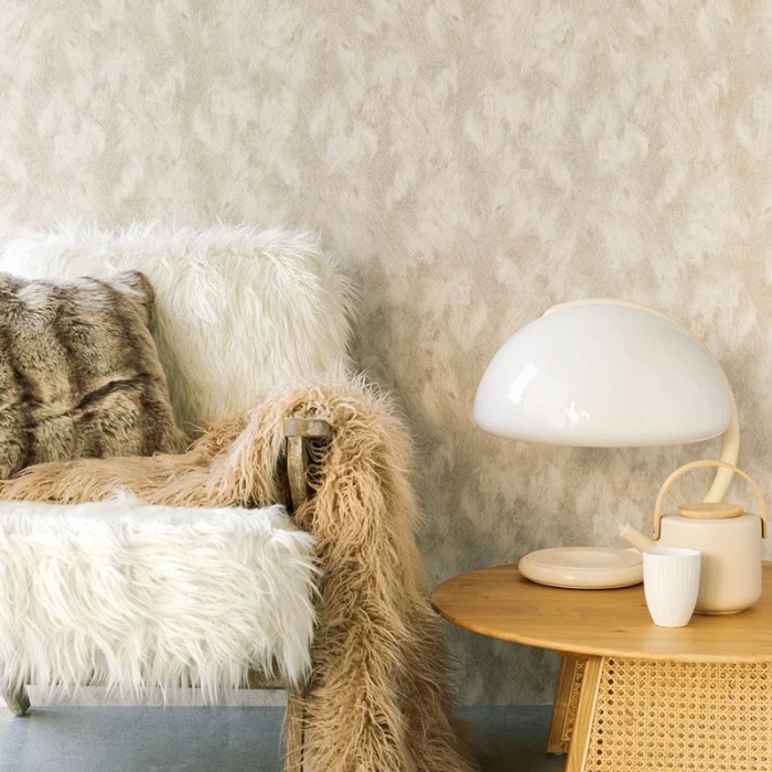 Eijffinger|Wolf fur wallpaper in beige and white with long hair|Skin Imitation