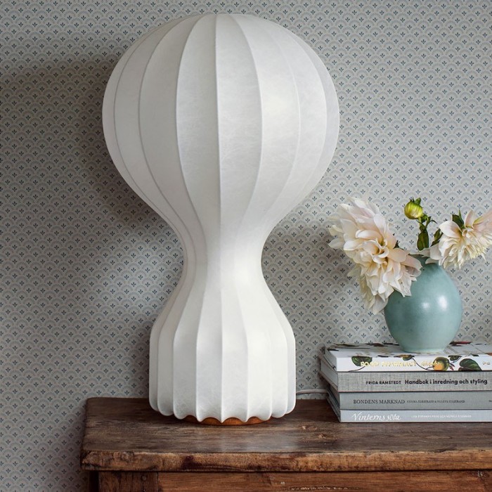 Borastapeter|Wallpaper grey blue minimalist daisies|Minimalist