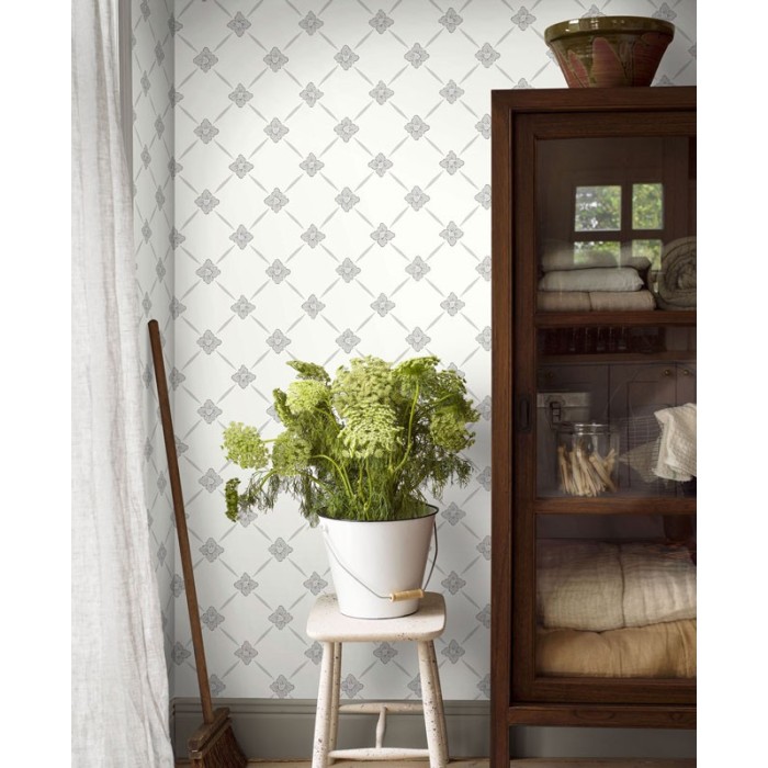 Borastapeter|Tapete schräg weiß grau floral|Tapeten