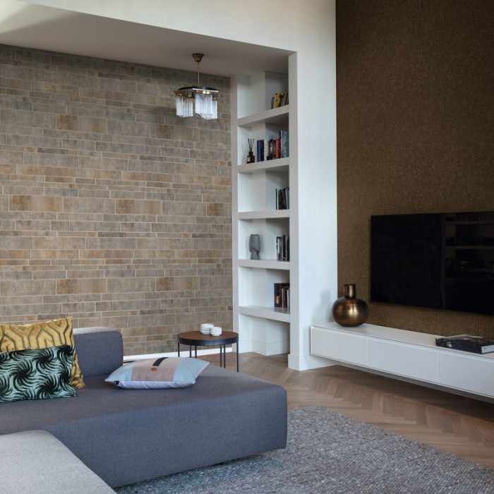 Papeldecor|Industrietapete modern Kacheln mit Wellenstruktur grau und gold|Steinimitat