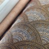 Khroma|Papier peint brocart éventails couleur miel|Papier Peint