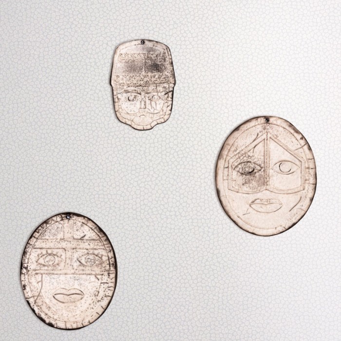 Khroma|Papier peint mosaïque petites pierres grises brillant|Papier Peint