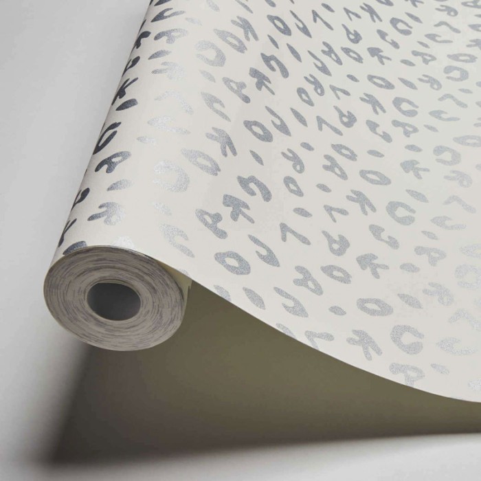 Papel Pintado sopa letras Karl Lagerfeld blanco plata - As Creation Karl Lagerfeld 378561