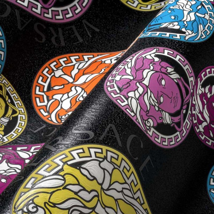 Versace|Tapete Versace Medusa schwarz mit bunten Logos|Tapeten